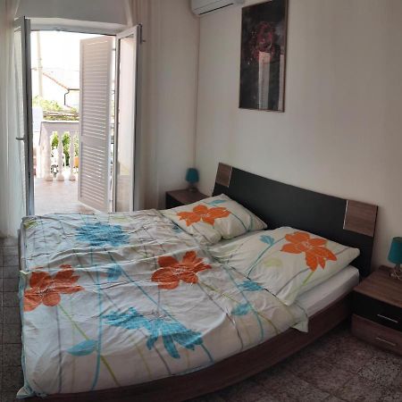 Apartmani Sabira Novi Vinodolski Esterno foto