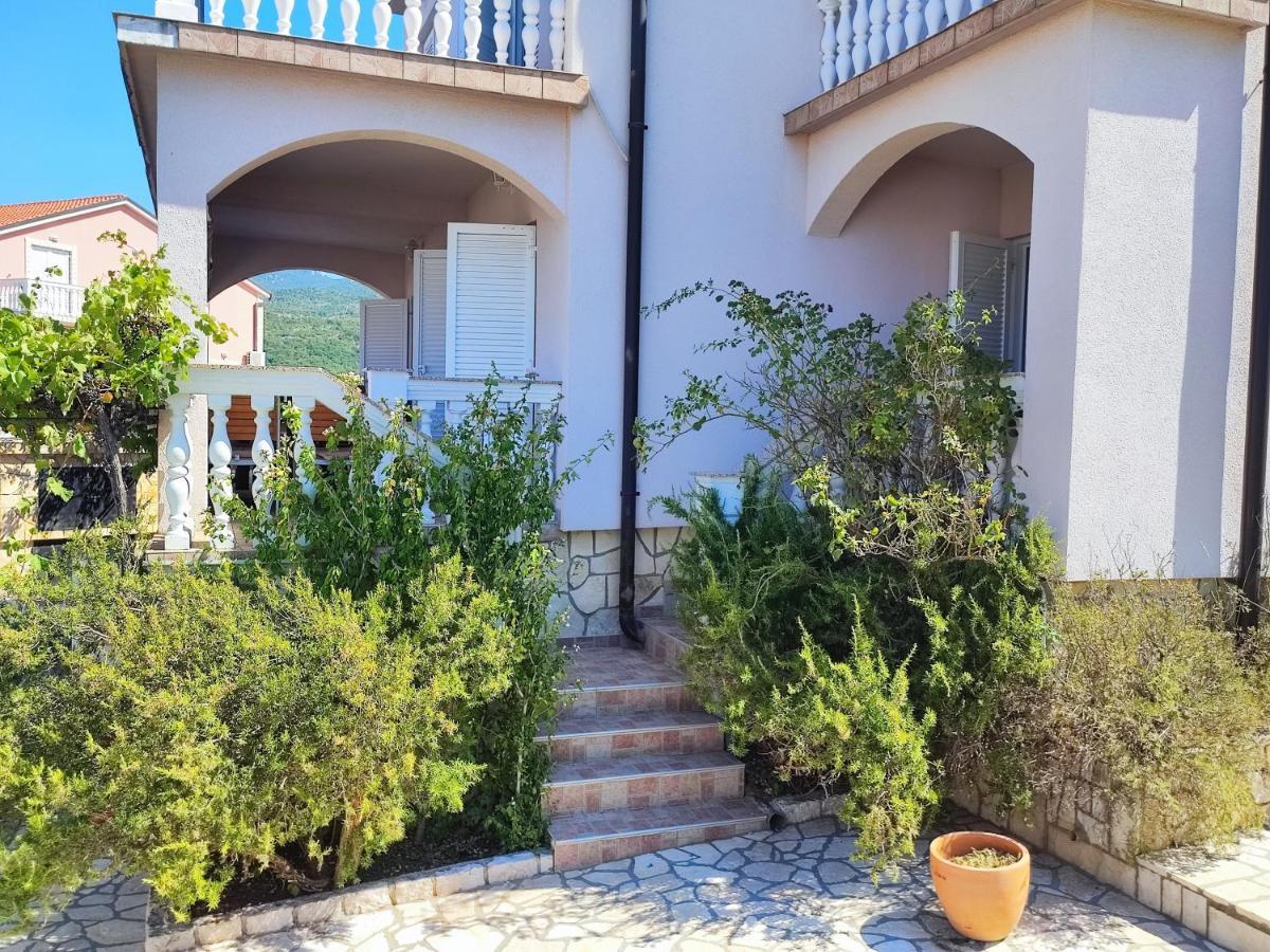 Apartmani Sabira Novi Vinodolski Esterno foto