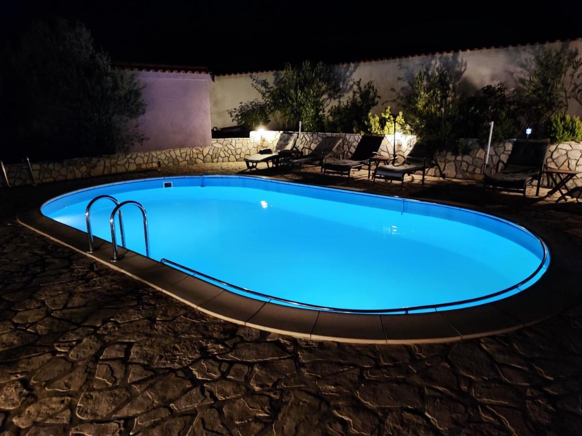 Apartmani Sabira Novi Vinodolski Esterno foto
