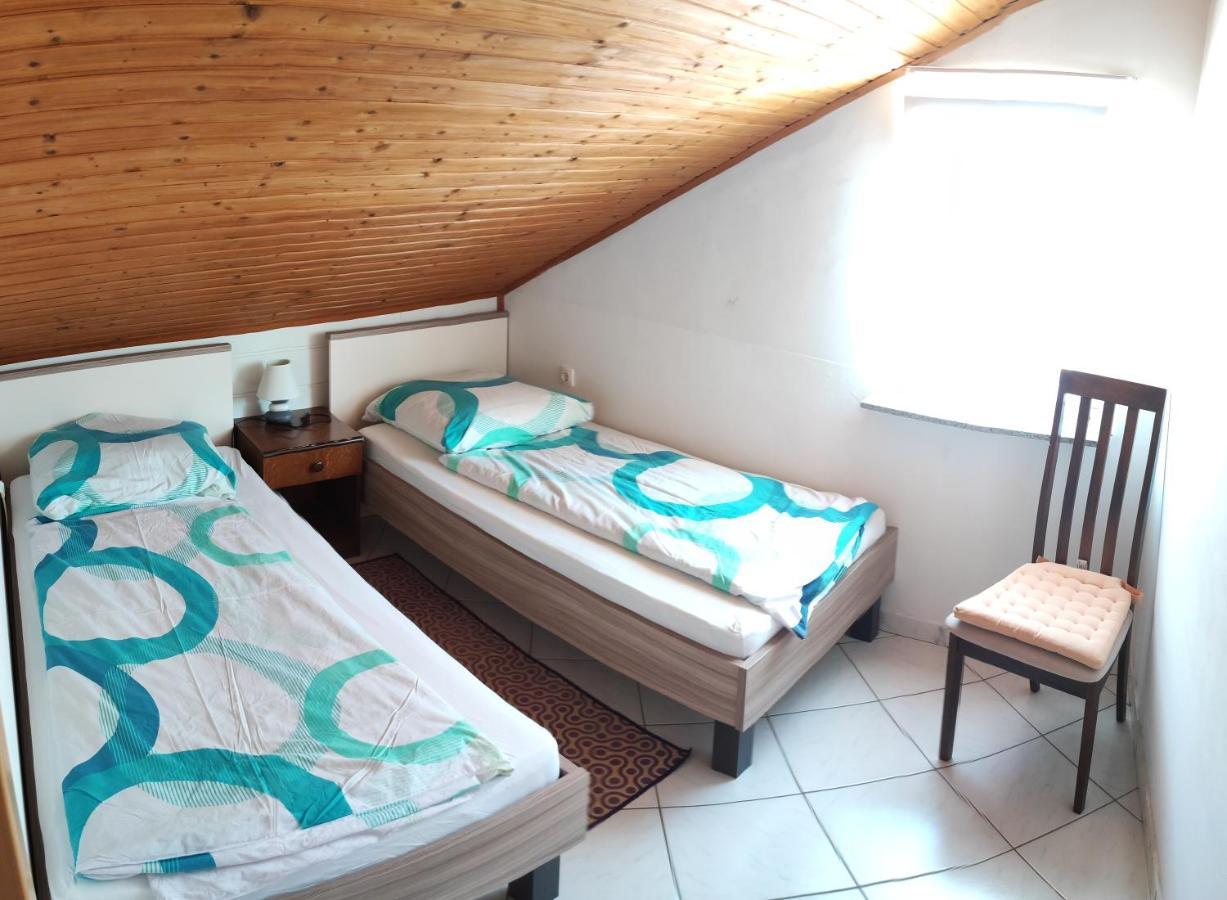 Apartmani Sabira Novi Vinodolski Esterno foto