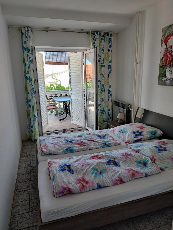 Apartmani Sabira Novi Vinodolski Esterno foto