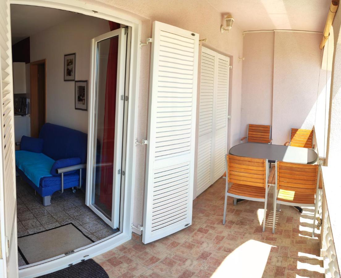 Apartmani Sabira Novi Vinodolski Esterno foto