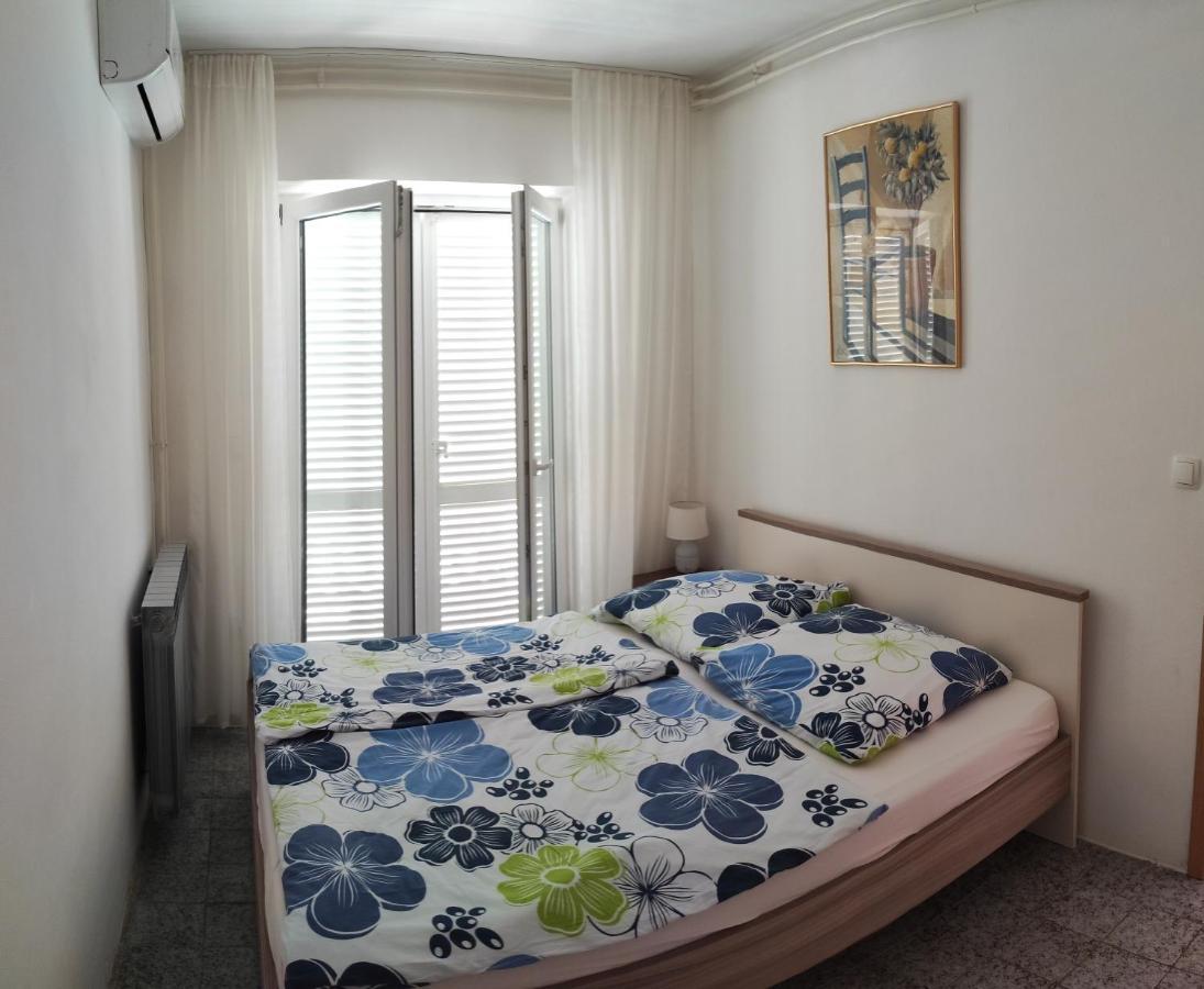 Apartmani Sabira Novi Vinodolski Esterno foto