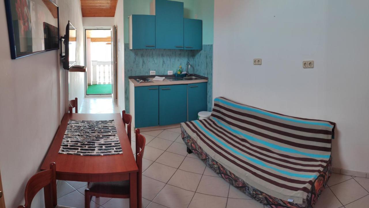 Apartmani Sabira Novi Vinodolski Esterno foto