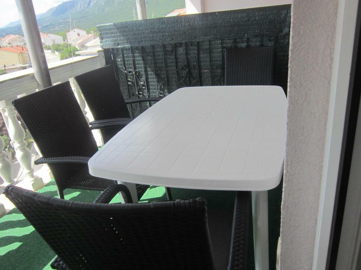 Apartmani Sabira Novi Vinodolski Esterno foto
